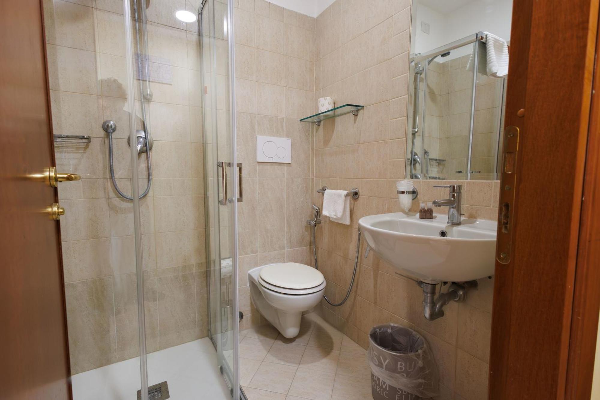 Hotel Terminal Rome Luaran gambar